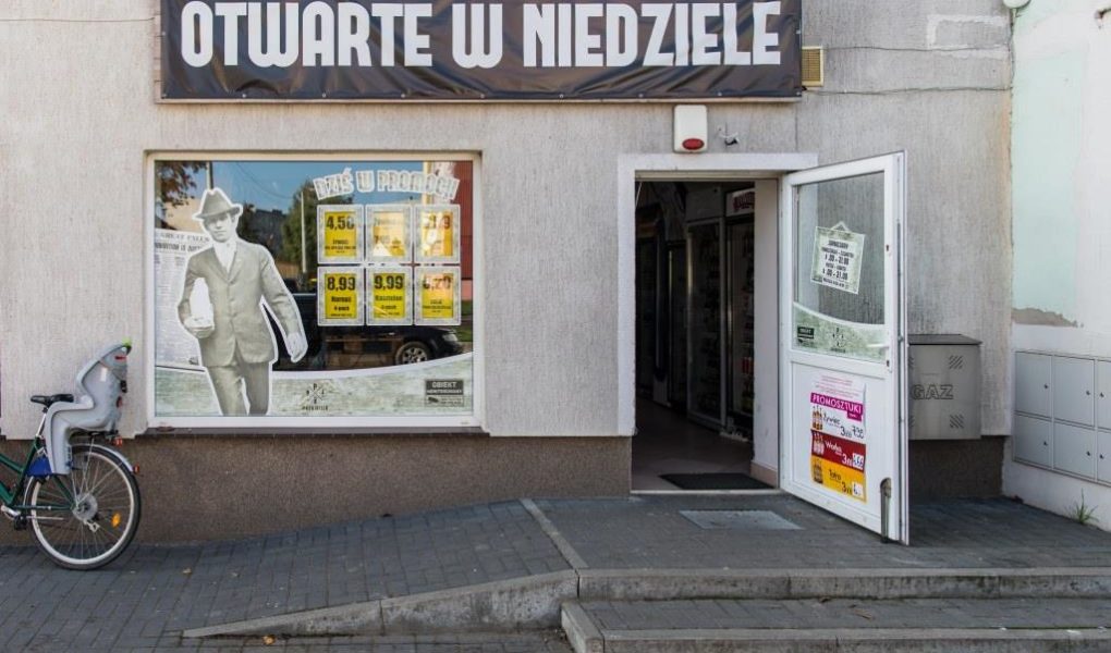 Fot.-B.-Jankowski-x-Sklepy-otwarte-w-Niedziele-Newspix.pl_ Sklepy tradycyjne z dalszym wzrostem sprzedaży w czerwcu – Badanie danych M/platform dla segmentu handlu tradycyjnego