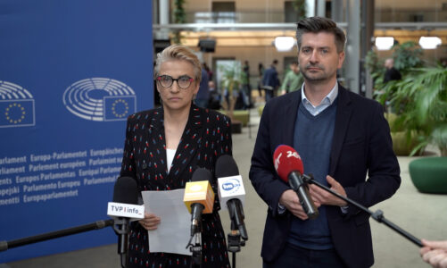 Konferencja europosłów Lewicy ws. uchylenia immunitetu Grzegorza Brauna – 6 maja 2025 r. [surówka]