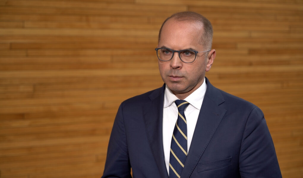 Negocjacje między UE i USA w sprawie ceł trwają. Przełom możliwy podczas czerwcowej wizyty Trumpa w Europie