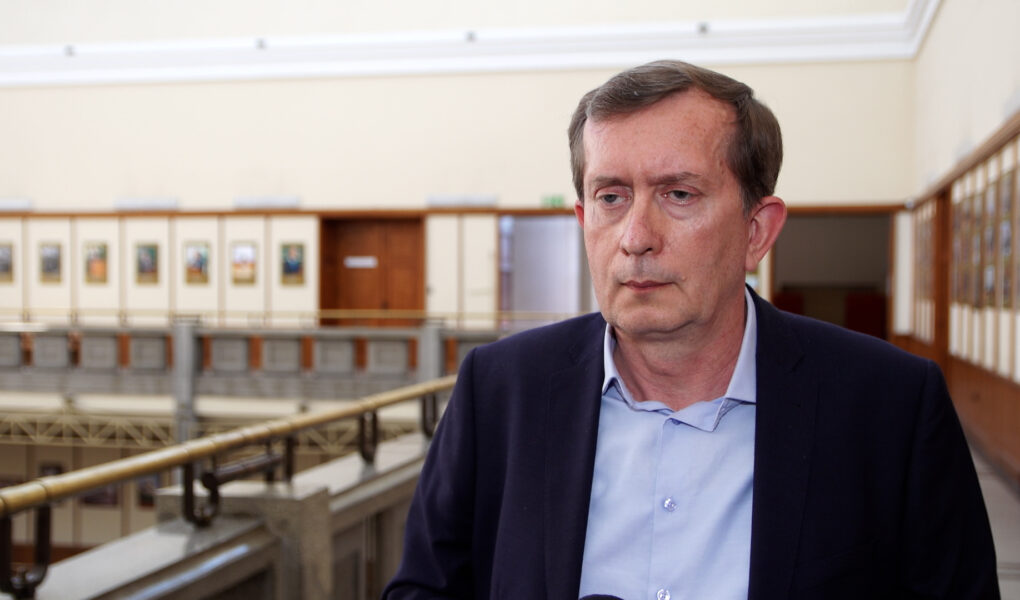 Osobiste konta inwestycyjne mają skłonić Polaków do przeniesienia środków z depozytów bieżących. Jest tam zgromadzonych 985 mld zł