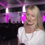 Współpraca młodych muzyków z menedżerami wiąże się z większym ryzykiem dla obu stron. Branża chce wypracować nowe rozwiązania